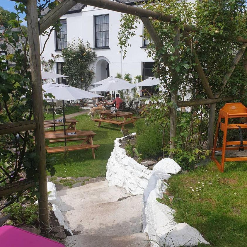 לינטון St Vincent Guest House מראה חיצוני תמונה