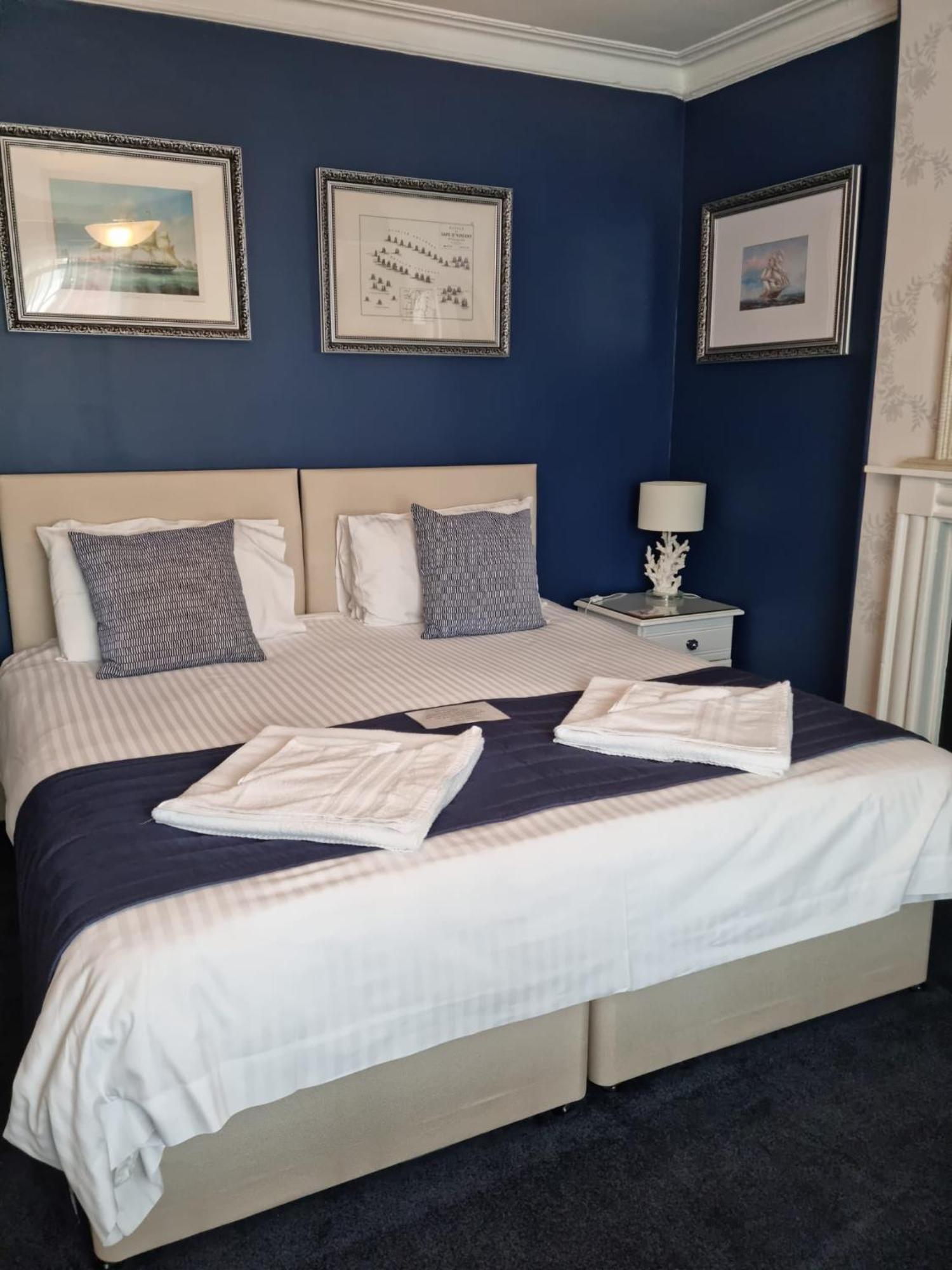 לינטון St Vincent Guest House מראה חיצוני תמונה